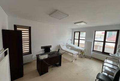 Spațiu comercial, de 15 mp, în Central - 8
