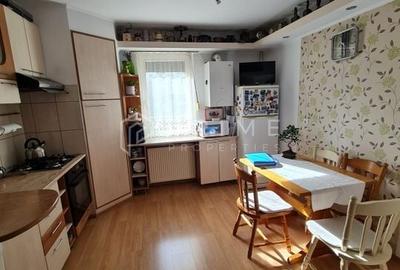 Apartament 3 camere + spațiu comercial 80mp, Bd. Pandurilor - 8