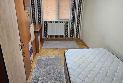 Apartament cu 3 camere decomandat în Traian - 8