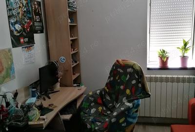 Vand apartament 3 camere. - 2