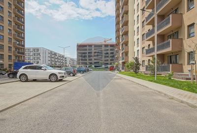 Apartament cu 2 camere decomandat, mobilat în Tractorul - 21