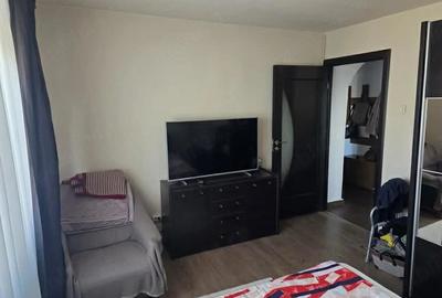 Apartament cu 2 camere decomandat în Carpați 2 - 4