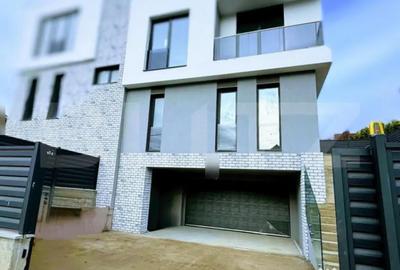 Casă cu 5 camere cu Teren 280 Mp în Borhanci
