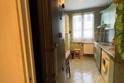 Apartament cu 3 camere semidecomandat, mobilat în Berceni - 6