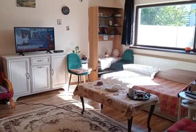 Casă cu 3 camere cu Teren 250 Mp în Valu lui Traian