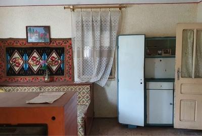 Casă cu 4 camere în Plăsoiu - 4