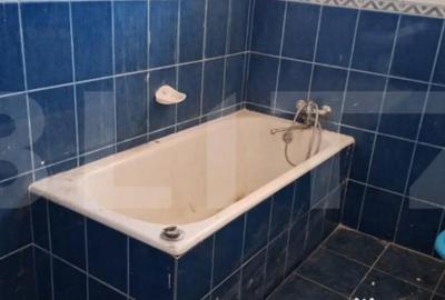 Casă cu 3 camere cu Teren 900 Mp în Central