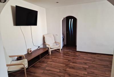 Apartament cu 2 camere semidecomandat în Central - 1