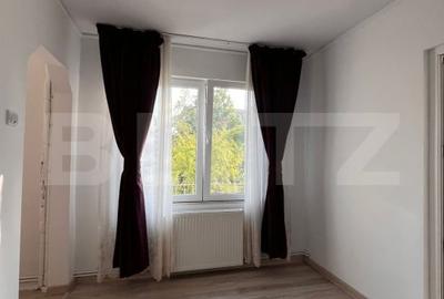 Apartament cu 3 camere semidecomandat, mobilat în Podul de Piatră - 3