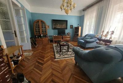 Apartament de vanzare 3 camere, Zona centrala