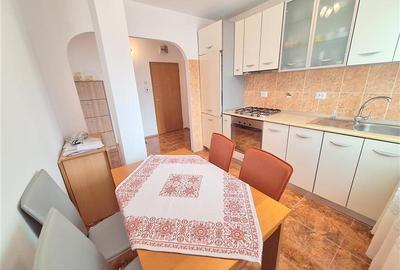 Apartament cu 2 camere semidecomandat în Narcisa - 2