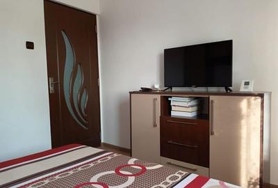Apartament cu 3 camere semidecomandat în Central - 7