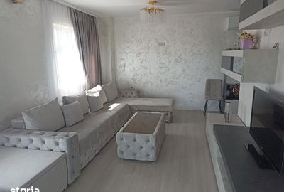 Casă cu 4 camere cu Teren 300 Mp în Curtești