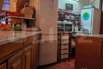 Casă cu 7 camere cu Teren 3800 Mp în Glăjărie - 3