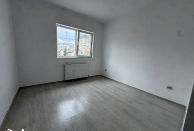 Casă cu Teren 400 Mp în Central - 12