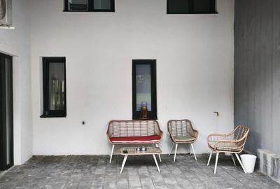 Spațiu comercial, de 160 mp, în Cornișa - 2