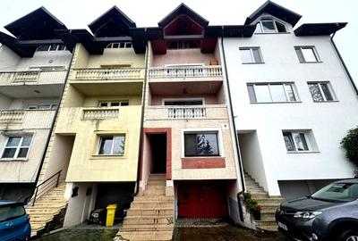 Vanzare triplex cu garaj si curte Zamca Suceava - 240mp- Oferta rara! - 2