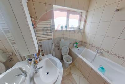 Casă cu Teren 818 Mp în Central