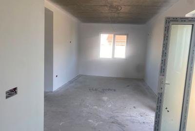 Casă cu 3 camere cu Teren 350 Mp în Lumina - 2