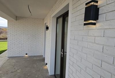 🏡 Casă de vânzare Ciurea – priveliște superbă, construcție solidă - 11