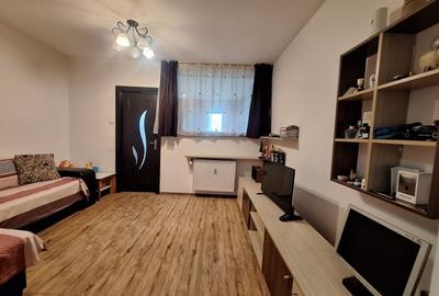 Apartament cu 2 camere semidecomandat, mobilat în Drumul Taberei