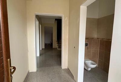 Casă individuală cu 8 camere cu Canalizare în Ion Creangă - 5