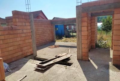 Casă cu Teren 600 Mp în Central - 4