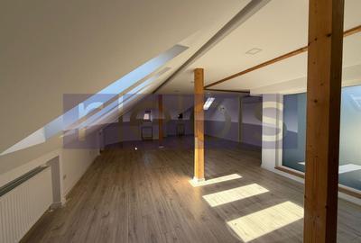 Casă individuală cu 8 camere cu Canalizare în Capitale - 24