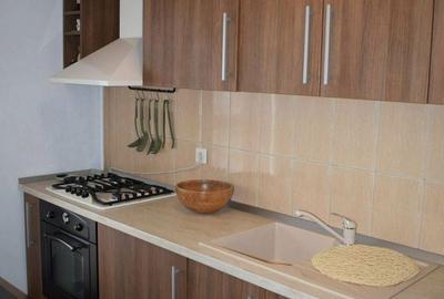 Garsonieră semidecomandată în Titan