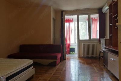 Garsonieră decomandată în Circumvalațiunii