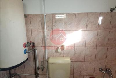 Casă cu 4 camere cu Teren 2500 Mp în Agigea - 4