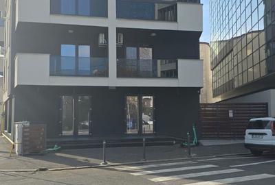 De inchiriat spatiu com. stradal 115 mp + curte parcare 56 mp  Str. Agricultori - 5