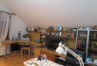 Casă cu 5 camere cu Teren 750 Mp în Aradul Nou