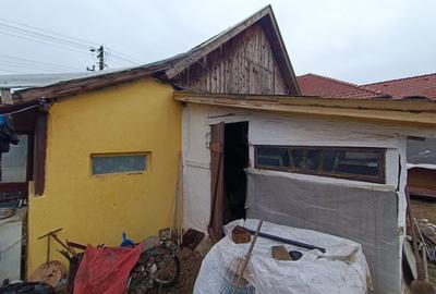 Casă individuală cu 2 camere cu Canalizare în Central - 16