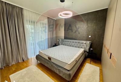 Apartament cu 2 camere, mobilat în Schei - 11