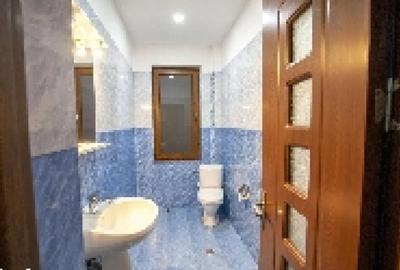 Inchiriez spatiu Birou - 8