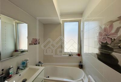 Casă cu 4 camere cu Teren 128 Mp în Central - 3