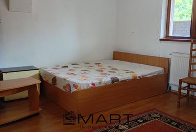 Garsoniera spatioasa intr-o zona linistita de case