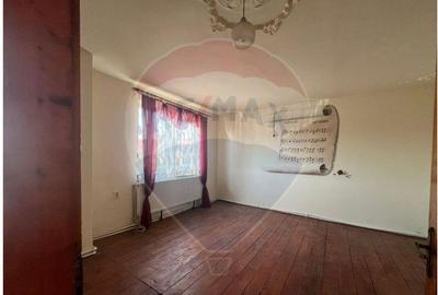 Vila multifunc?ionala centrala ?elimbar 3 ap. s... - 2