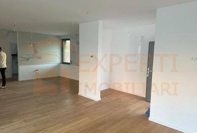 Vila deosebita de vanzare - zona Mamaia Nord pe malul lacului - 18