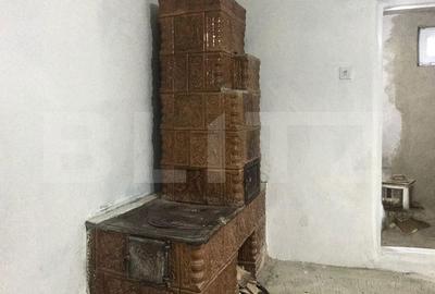 Casă cu 2 camere cu Teren 1724 Mp în Central - 11