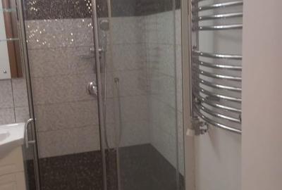 Apartament cu 3 camere semidecomandat în Runcu - 1