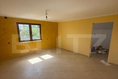 Casă cu 4 camere cu Teren 650 Mp în Central - 9