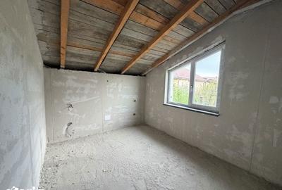 Casă cu 5 camere cu Teren 500 Mp în Bordei - 19