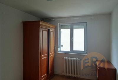 Garsoniera modificata cu 2 camere,Rogerius, Str. Aluminei - 2