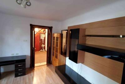 Casă cu 3 camere cu Teren 300 Mp în Păulești - 2