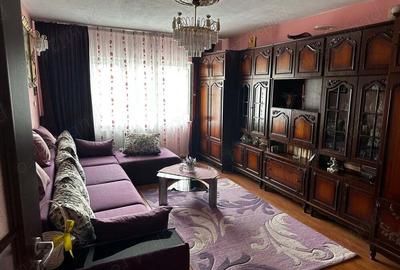 Inchiriez apartament 2 camere, Turda, zona centrala - 1