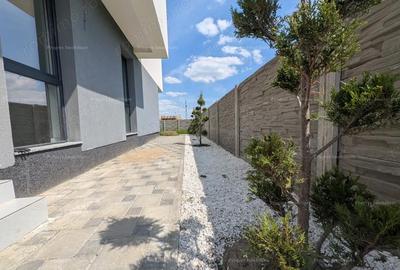 Casă cu 4 camere în Central