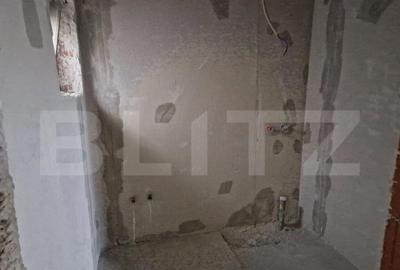 Casă cu 4 camere cu Teren 500 Mp în Sântandrei