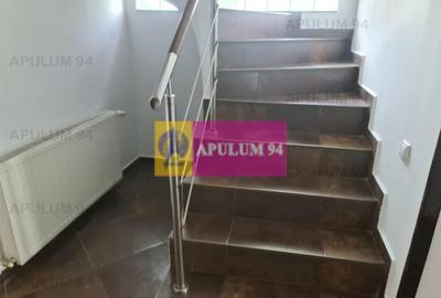 Pensiune de vânzare în Bușteni - Zona Zamora - 2